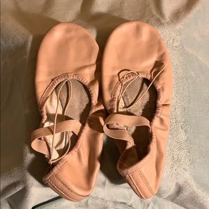 Full sole Bloch ballet slipper
